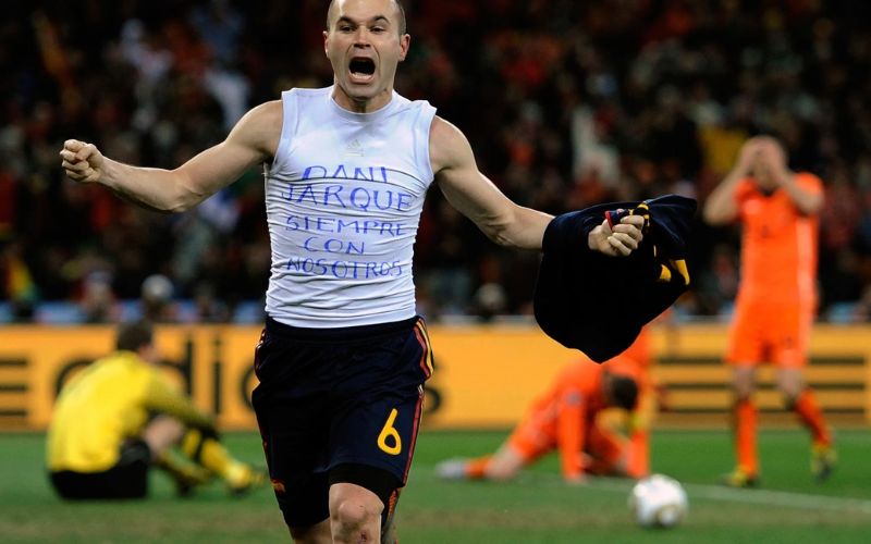 sự nghiệp andrés iniesta và lối chơi sáng tạo