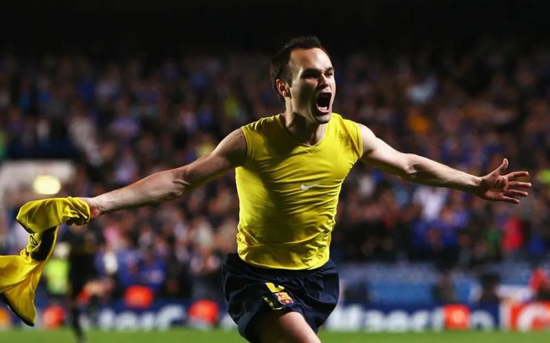 andrés iniesta bộ não tuyến giữa xuất sắc
