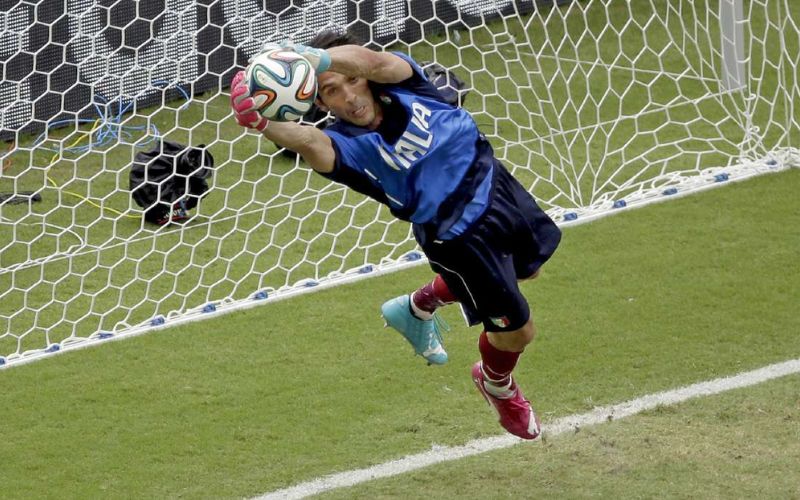 gianluigi buffon thủ môn xuất sắc nhất lịch sử