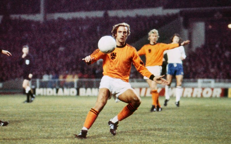 sự nghiệp johan neeskens và lối chơi toàn diện