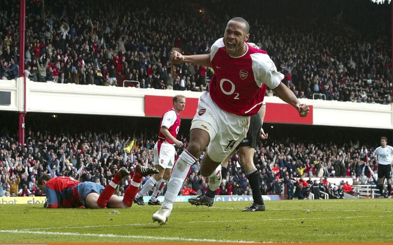 thierry henry tiền đạo xuất sắc mọi thời đại